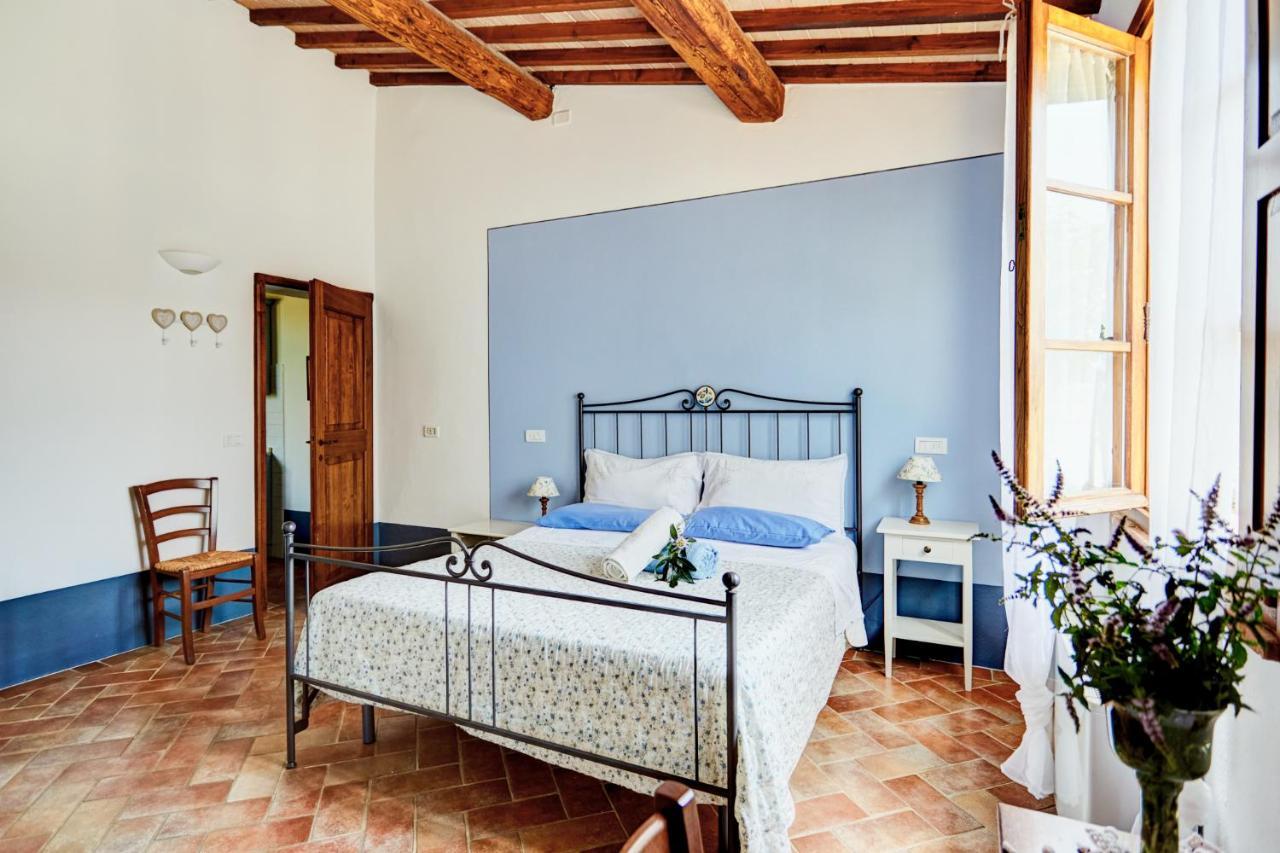 Agriturismo Lunadoro Монтіккєлльо Екстер'єр фото